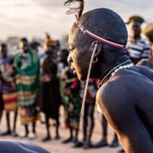 foto tribu jie en tamaño mediano