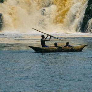 Cascada a la selva de Gabon